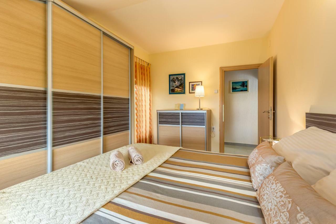 Apartamento Korina Kostrena Exterior foto