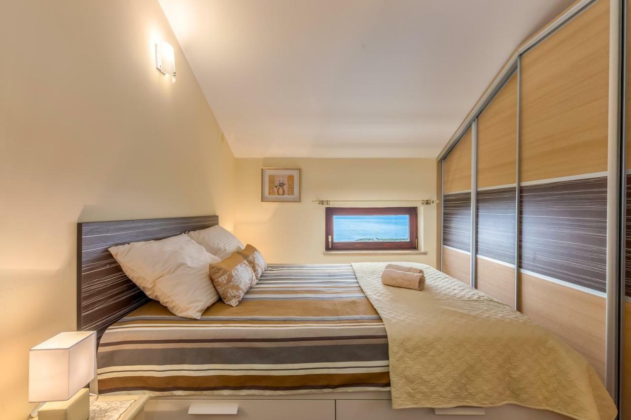Apartamento Korina Kostrena Exterior foto